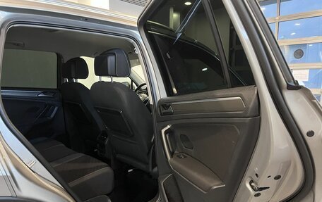 Volkswagen Tiguan II, 2018 год, 2 930 000 рублей, 17 фотография