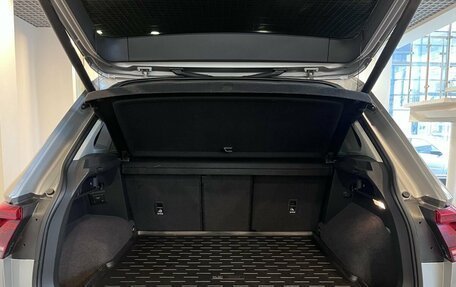 Volkswagen Tiguan II, 2018 год, 2 930 000 рублей, 18 фотография
