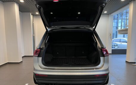 Volkswagen Tiguan II, 2018 год, 2 930 000 рублей, 36 фотография