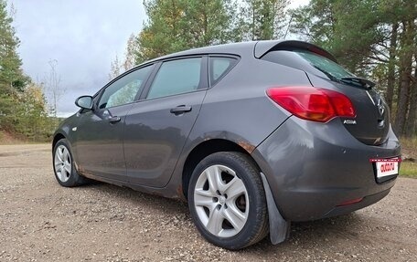 Opel Astra J, 2011 год, 570 000 рублей, 5 фотография