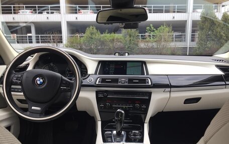BMW 7 серия, 2012 год, 3 000 000 рублей, 13 фотография