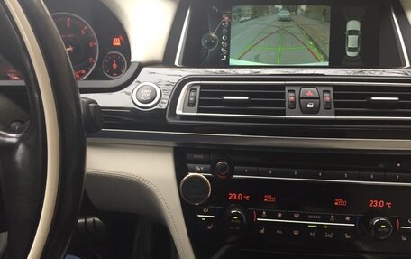 BMW 7 серия, 2012 год, 3 000 000 рублей, 16 фотография
