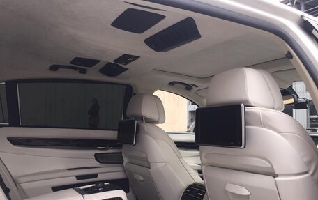 BMW 7 серия, 2012 год, 3 000 000 рублей, 18 фотография