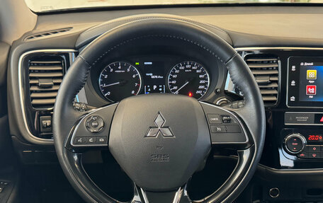 Mitsubishi Outlander III рестайлинг 3, 2019 год, 1 920 000 рублей, 17 фотография