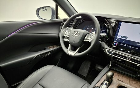Lexus RX IV рестайлинг, 2025 год, 8 200 000 рублей, 7 фотография