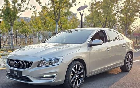 Volvo S60 III, 2018 год, 1 370 000 рублей, 1 фотография