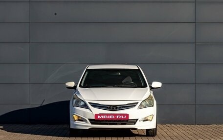 Hyundai Solaris II рестайлинг, 2015 год, 895 000 рублей, 2 фотография