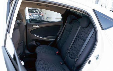 Hyundai Solaris II рестайлинг, 2015 год, 895 000 рублей, 17 фотография