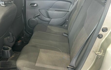Renault Logan II, 2019 год, 795 000 рублей, 8 фотография