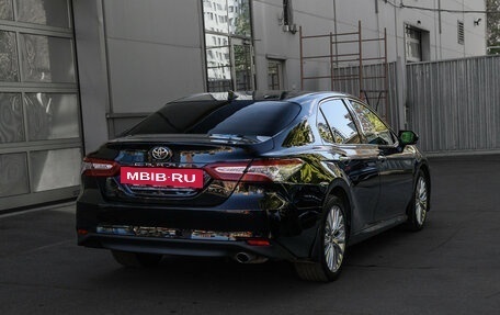 Toyota Camry, 2021 год, 3 000 000 рублей, 4 фотография