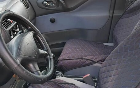 Mitsubishi Space Star I рестайлинг, 1999 год, 209 000 рублей, 7 фотография