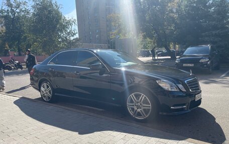Mercedes-Benz E-Класс, 2013 год, 1 490 000 рублей, 4 фотография