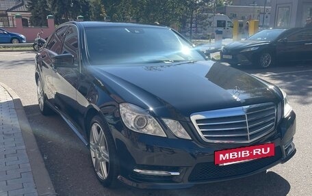 Mercedes-Benz E-Класс, 2013 год, 1 490 000 рублей, 3 фотография