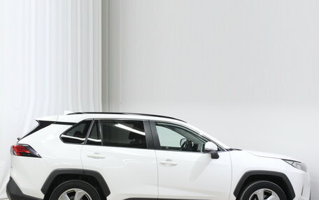 Toyota RAV4, 2021 год, 3 340 000 рублей, 4 фотография