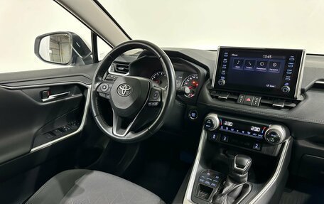 Toyota RAV4, 2021 год, 3 340 000 рублей, 14 фотография