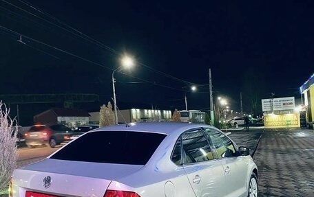 Volkswagen Polo VI (EU Market), 2011 год, 600 000 рублей, 2 фотография