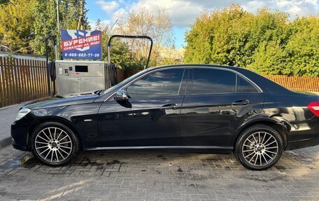 Mercedes-Benz E-Класс, 2011 год, 1 400 000 рублей, 3 фотография