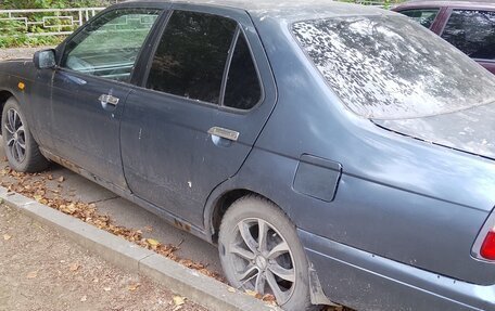 Nissan Bluebird XI, 2001 год, 200 000 рублей, 6 фотография