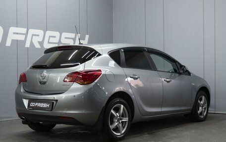 Opel Astra J, 2011 год, 631 000 рублей, 2 фотография