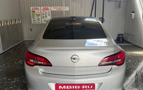 Opel Astra J, 2013 год, 630 000 рублей, 2 фотография