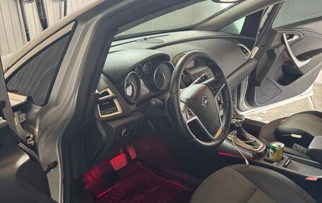 Opel Astra J, 2013 год, 630 000 рублей, 14 фотография