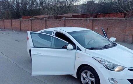 Hyundai Elantra V, 2012 год, 960 000 рублей, 2 фотография