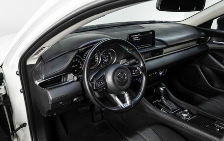 Mazda 6, 2021 год, 2 100 000 рублей, 10 фотография