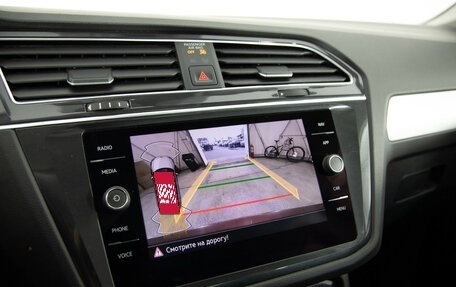 Volkswagen Tiguan II, 2020 год, 1 999 000 рублей, 16 фотография