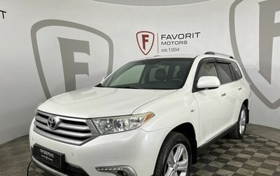 Toyota Highlander III, 2013 год, 2 149 000 рублей, 1 фотография