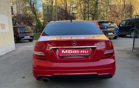 Mercedes-Benz C-Класс, 2011 год, 1 235 000 рублей, 2 фотография
