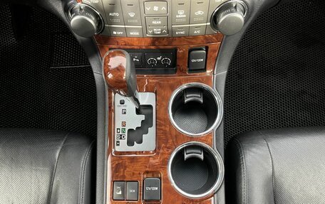 Toyota Highlander III, 2013 год, 2 149 000 рублей, 13 фотография