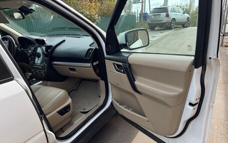 Land Rover Freelander II рестайлинг 2, 2012 год, 1 650 000 рублей, 2 фотография