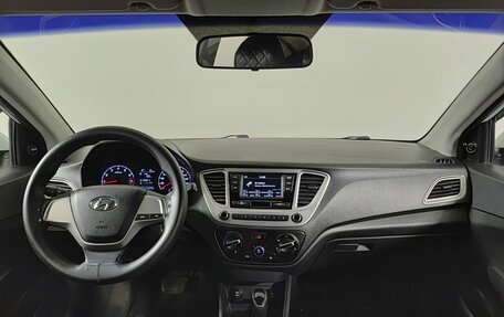 Hyundai Solaris II рестайлинг, 2019 год, 990 000 рублей, 14 фотография