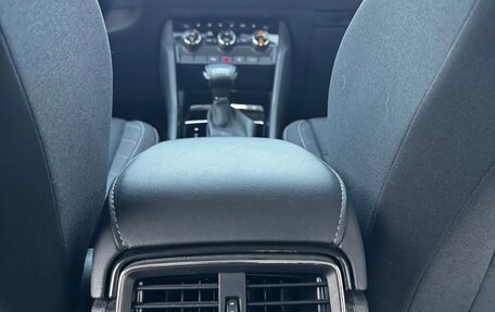 Skoda Karoq I, 2021 год, 2 320 000 рублей, 16 фотография