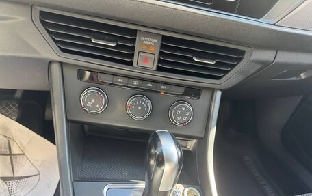 Volkswagen Jetta VII, 2018 год, 1 790 000 рублей, 7 фотография