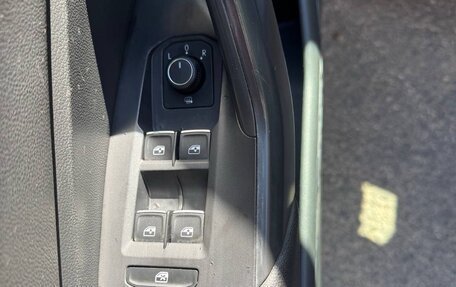 Volkswagen Jetta VII, 2018 год, 1 790 000 рублей, 4 фотография