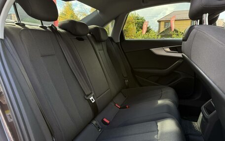 Audi A4, 2017 год, 2 290 000 рублей, 30 фотография