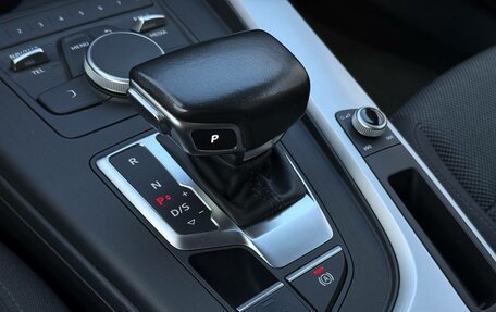 Audi A4, 2017 год, 2 290 000 рублей, 24 фотография
