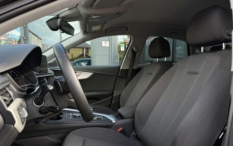 Audi A4, 2017 год, 2 290 000 рублей, 27 фотография