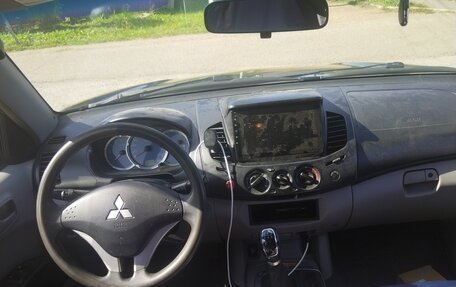 Mitsubishi L200 IV рестайлинг, 2007 год, 950 000 рублей, 8 фотография