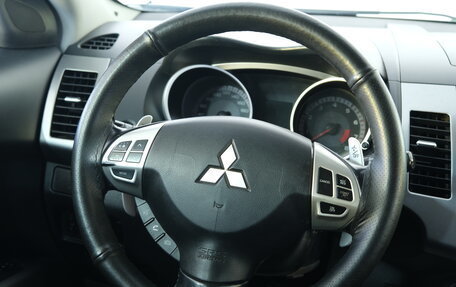 Mitsubishi Outlander III рестайлинг 3, 2007 год, 1 139 000 рублей, 10 фотография