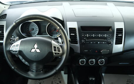 Mitsubishi Outlander III рестайлинг 3, 2007 год, 1 139 000 рублей, 9 фотография