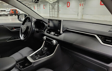 Toyota RAV4, 2020 год, 3 340 000 рублей, 11 фотография