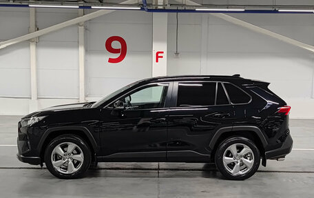 Toyota RAV4, 2020 год, 3 340 000 рублей, 8 фотография