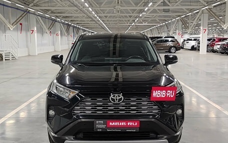 Toyota RAV4, 2020 год, 3 340 000 рублей, 2 фотография