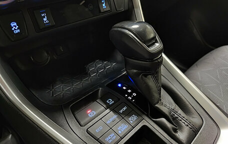 Toyota RAV4, 2020 год, 3 340 000 рублей, 20 фотография