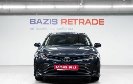 Toyota Camry, 2018 год, 2 300 000 рублей, 2 фотография