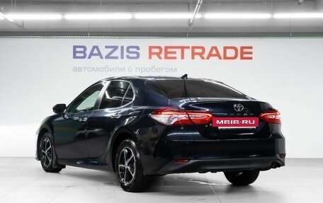 Toyota Camry, 2018 год, 2 300 000 рублей, 7 фотография