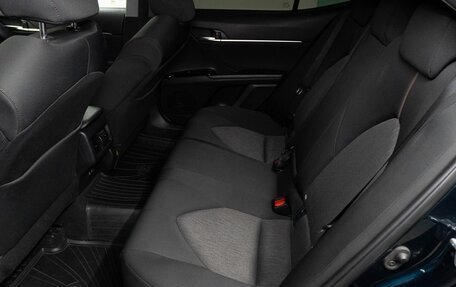 Toyota Camry, 2018 год, 2 300 000 рублей, 14 фотография