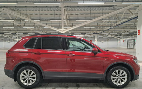 Volkswagen Tiguan II, 2019 год, 2 430 000 рублей, 5 фотография